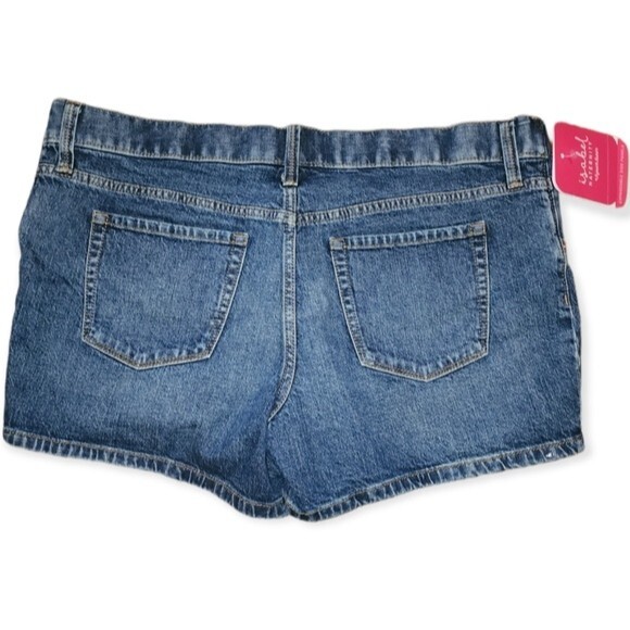 Isabel Maternity NWT Under the Belly Midi Jean Shorts Size 14. - Picture 3 of 6